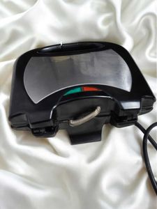 🌸Prestige Grilled Sandwich Toaster 800watt PCMFS