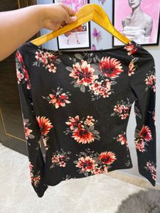 Floral Full Sleeves Warm Top