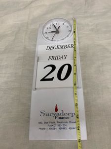 Wall Clock with Calendar