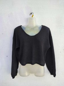 Black Cropped V-Neck Top