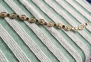 Gold Tone Flower and Rhinestone Bracelet