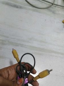 2 Cables