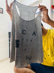 Women&#39;s Tank Top Bundle - Size M&amp;L