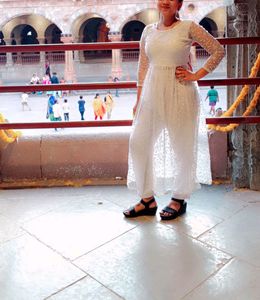 Nayra Suit With Plazo