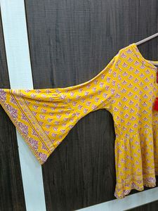 Brand - Denim Jeans &amp; Casuals Top