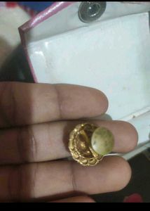 Gold Studs Earing With Bill