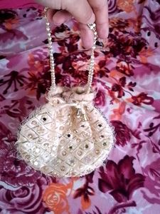 Extremely Luxurious Gold Pouches And Potlis