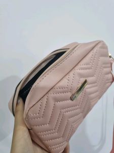 This light peach color Sling Bag 🩷