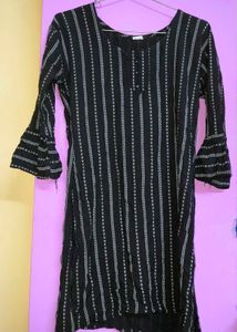 Black Kurti