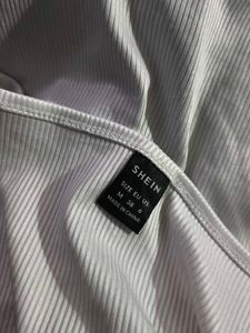 551210. Graphic Tee