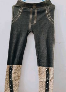 Stylish Patterned Leggings