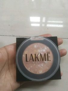 Lakme Shimmer Rose Highlighter