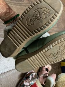 Green Fur Lined Boots size 6-7 years