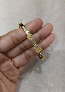 Beautiful M Size Bracelet