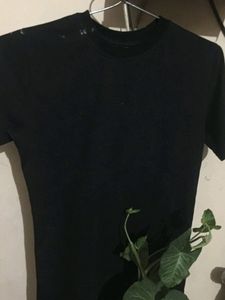 Plain Black T-shirt