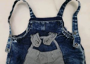 🔴 Unisex Cute DAUNGREE &amp;T  Shirt For Babies