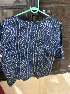 Blue Patterned Button-Up Top(crop Shirt)