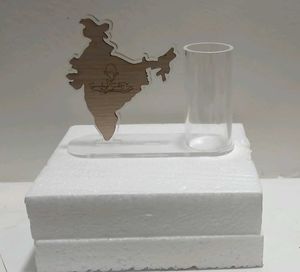 India Map Pen Stand With Parker Beta Pe