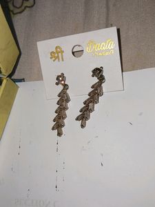 Women  Earing