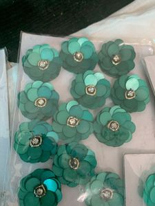 5 Colora Sequin Flower Embellishments