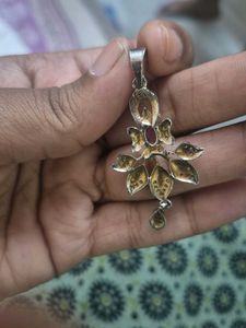 Elegant Floral Pendant