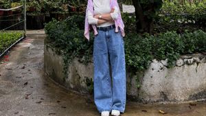 Acid Wash Wide Leg Jeans