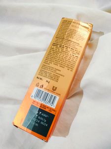 Lakme Sun Expert 1% Nia-C Sunscreen