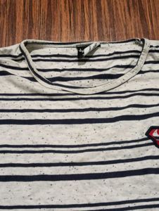 striped full sleeve tshirt