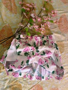 Sleve Less Top With Skirt