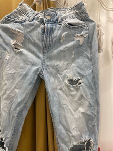 Boyfriend Ripped Jeans