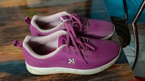 Beautiful Sneakers For Girls( Size Uk 7 To 8)