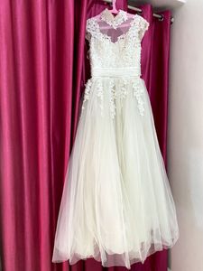 Western White Engagement Gown