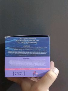 Aqualogica Illuminate + Hydra Gel Moisturizer