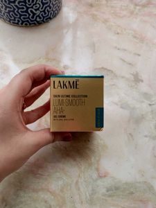 Lakme Lumi-Smooth AHA Gel Creme