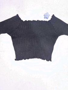 Black Offshoulder Crop Top