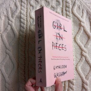 🆕 Girl In Pieces Book Paperback Kataleen Glasgo