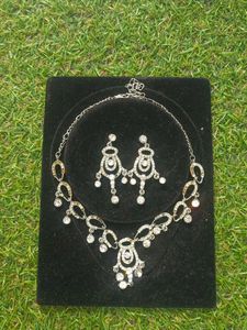 Necklace and Earring Set