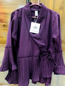 Women’s Wine Colored Wrap Top , Georgette Fabric. Brand New with Tag . It’s So Beautiful In Real.. Due To Lightning Issues Quality Is Not Visible Properly In Pics.