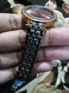 Elegant Women&#39;s Watch Dress berry
