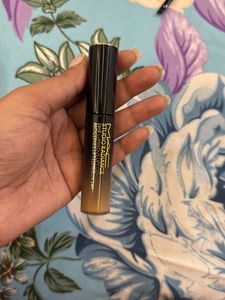 MAC Studio Radiance Concealer NC 35