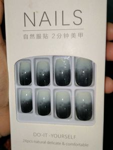 Ombre Press-On Nails - 24 Piece Set