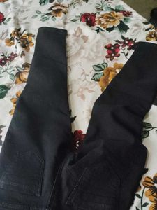 Black Jeggings Waist 20 Length 25