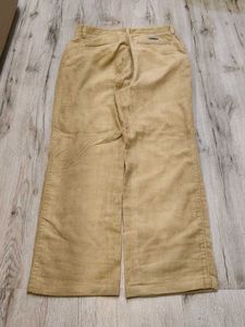 Ma2131 Gentry courdroi jeans waist 28-30 Inches