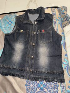 Cut Sleeve Denim Jacket Foe Women.