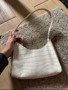 Chic White Croc Shoulder Bag