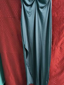 Elegant Gray Dress And It&#39;s Stretchable