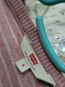 Levi&#39;s Striped Top