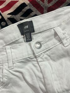 H&amp;M White Shorts