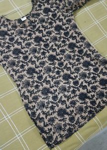 Women&#39;s Relaxed Fit Tunic Readymade Short Kurti