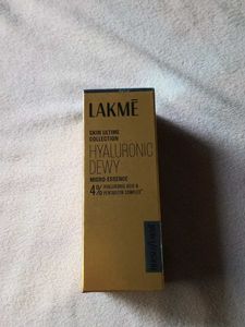 Lakme Hydra Essence